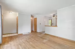 4715 Cleveland Ave, Rockford, IL 61108 - Photo 16