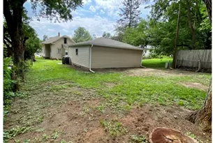 626 Bent St, Elgin, IL 60120 - Photo 24