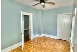 626 Bent St, Elgin, IL 60120 - Photo 10