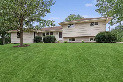 540 Bluebell Court, Lisle, IL 60532 - Photo 1