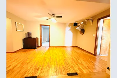 575 E Main Street, Wellington, IL 60973 - Photo 10