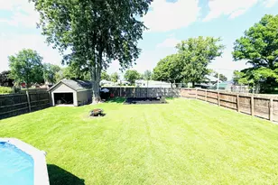 575 E Main St, Wellington, IL 60973 - Photo 16
