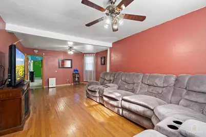 4019 N Bernard Street, Chicago, IL 60618 - Photo 4