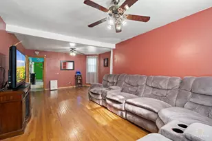 4019 N Bernard St, Chicago, IL 60618 - Photo 4