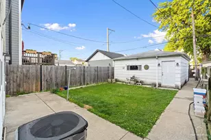 4019 N Bernard St, Chicago, IL 60618 - Photo 34