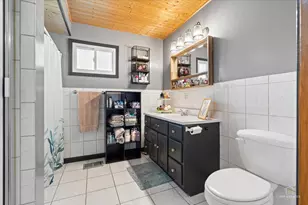 2405 Sarah St, Franklin Park, IL 60131 - Photo 20