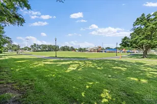 2405 Sarah St, Franklin Park, IL 60131 - Photo 36
