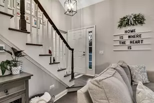 1036 N Knollwood Dr, Palatine, IL 60067 - Photo 2