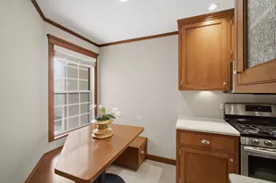 224 Woodstone Cir, Buffalo Grove, IL 60089 - Photo 10