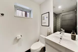 2326 W Erie St, Chicago, IL 60612 - Photo 20