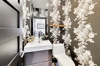 2326 W Erie Street, Chicago, IL 60612 - Photo 8
