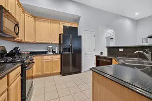 13266 Strandhill Dr, Orland Park, IL 60462 - Photo 6