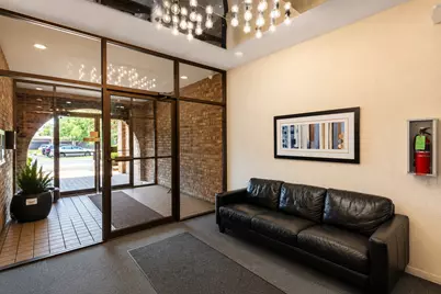 2005 Valencia Drive #306D, Northbrook, IL 60062 - Photo 2