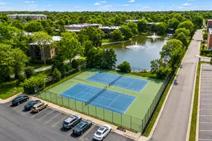 2005 Valencia Dr, Northbrook, IL 60062 - Photo 4