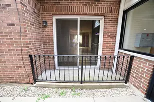 5805 W Eddy St, Chicago, IL 60634 - Photo 14