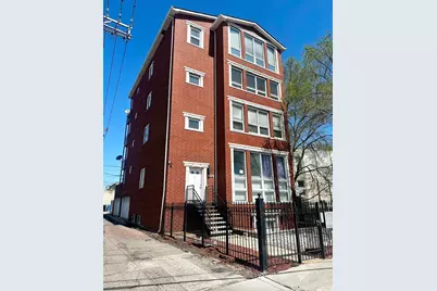 214 E 37th Street #3, Chicago, IL 60653 - Photo 1