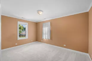 1316 Whitcomb Ave, Des Plaines, IL 60018 - Photo 18