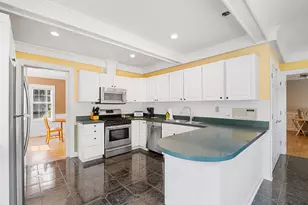 1316 Whitcomb Ave, Des Plaines, IL 60018 - Photo 4