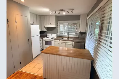 5561 Court F #5561, Hanover Park, IL 60133 - Photo 6
