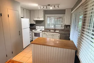 5561 Court F, Hanover Park, IL 60133 - Photo 6
