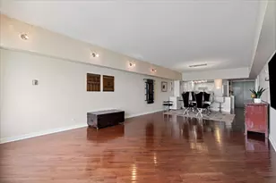 175 E Delaware Pl, Chicago, IL 60611 - Photo 18