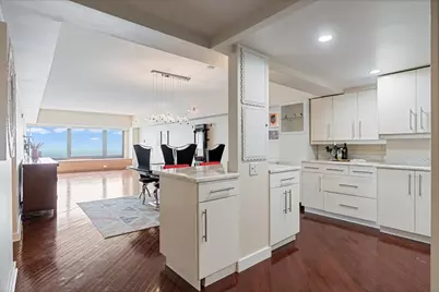 175 E Delaware Place #6206, Chicago, IL 60611 - Photo 10