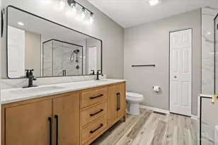126 Bay Dr, Itasca, IL 60143 - Photo 10