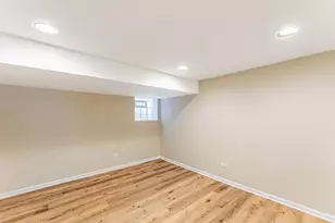 7526 S Honore St, Chicago, IL 60620 - Photo 14