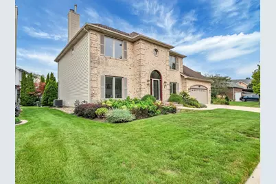 640 Downey Street, Hoffman Estates, IL 60169 - Photo 1