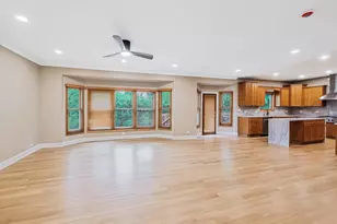 640 Downey St, Hoffman Estates, IL 60169 - Photo 8