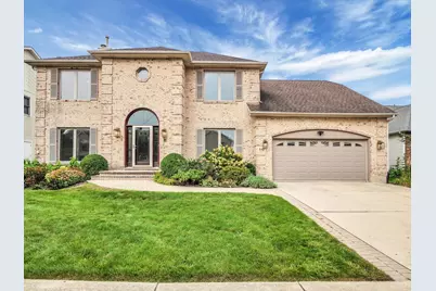 640 Downey Street, Hoffman Estates, IL 60169 - Photo 2