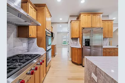 640 Downey Street, Hoffman Estates, IL 60169 - Photo 16