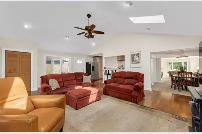 134 N 8th Avenue, Des Plaines, IL 60016 - Photo 8