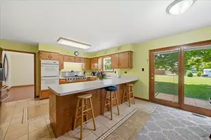 16020 S Howard St, Plainfield, IL 60586 - Photo 8