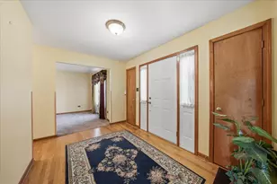 16020 S Howard St, Plainfield, IL 60586 - Photo 2