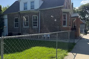 911 W 84th St, Chicago, IL 60620 - Photo 2