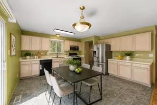 4300 Carrington Ln, Plainfield, IL 60586 - Photo 6