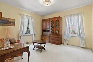 6733 N Navajo Ave, Lincolnwood, IL 60712 - Photo 12