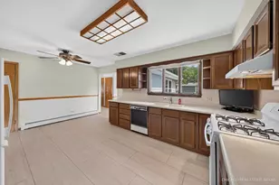11112 Sunset Ln, Huntley, IL 60142 - Photo 10
