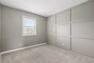 388 Woodhollow Ln, Bartlett, IL 60103 - Photo 16
