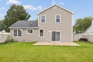 388 Woodhollow Ln, Bartlett, IL 60103 - Photo 18