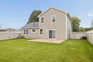 388 Woodhollow Ln, Bartlett, IL 60103 - Photo 20