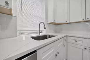 4111 N Francisco Ave, Chicago, IL 60618 - Photo 8