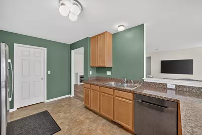 312 N Blue Jay Street, Cortland, IL 60112 - Photo 12