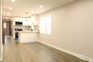 2115 W 68th Pl, Chicago, IL 60636 - Photo 4