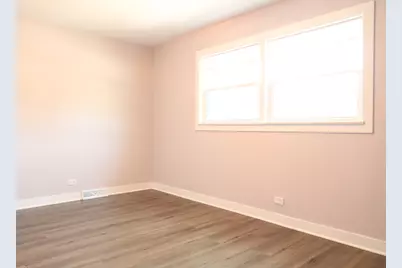 2115 W 68th Place, Chicago, IL 60636 - Photo 18