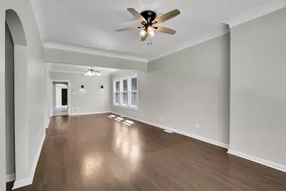 5729 S Campbell Avenue, Chicago, IL 60629 - Photo 4