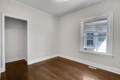 5729 S Campbell Avenue, Chicago, IL 60629 - Photo 18