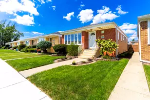6040 W 59th St, Chicago, IL 60638 - Photo 2