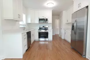 18637 Highland Ave, Homewood, IL 60430 - Photo 12